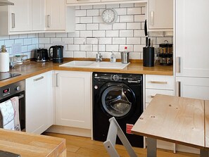 Open plan living space | The Thistle, Auchtermuchty, near Cupar
