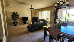 Dining & TV