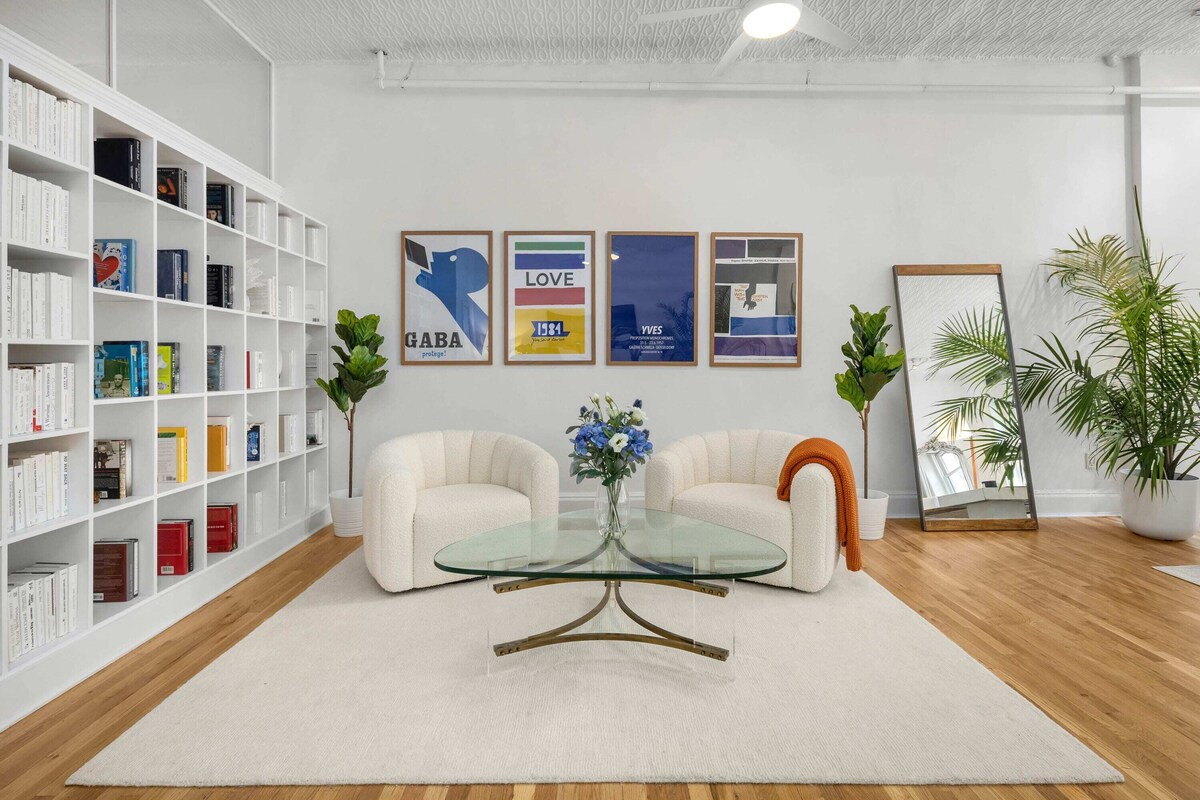 Broadway Oasis | 1BR Floor Through Loft in Soho