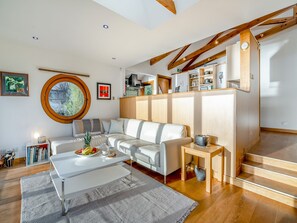 Open plan living space | Shore House, Kilcreggan, near Helensburgh