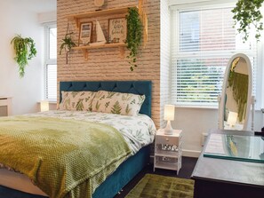 King size bed | The Hideaway, Southport