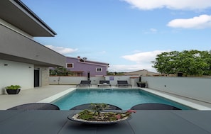 pool