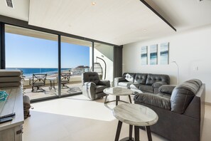Living Area With a View!