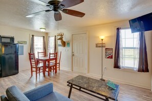 Studio | Flat-Screen TV | Pet Friendly w/ Fee