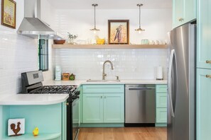 Newly Remodeled Kitchen with Vintage Style