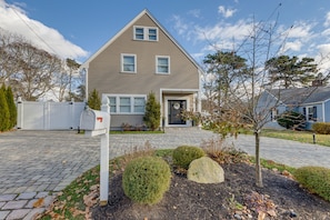 Exterior | 2-Story Home