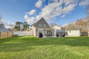 Fenced Yard | Central Heating & A/C | Free WiFi