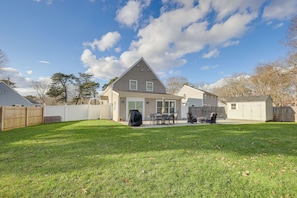 Fenced Yard | Central Heating & A/C | Free WiFi
