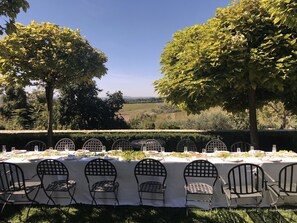 Outdoor dining