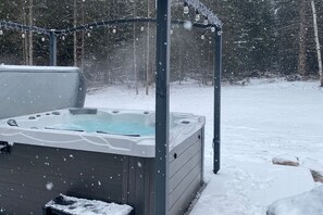 Bain à remous extérieur