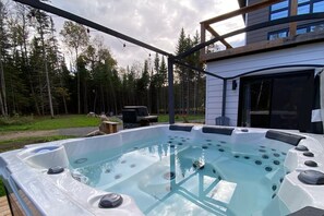 Outdoor hot tub.