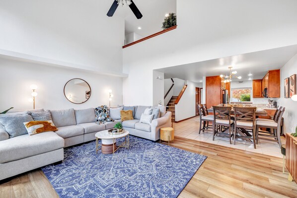Living Room (1)