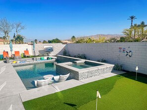 Min-Golf, Spacious backyard, pool, spa, BBQ, sunken firepit, and Summer Fun!