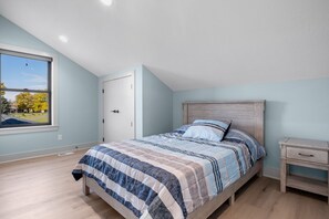 bedroom with full size bed 