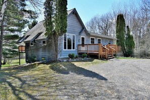 Entrance and large parking area for ATV, Snowmobile or Boat Trailers.