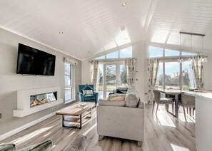 Teal Lodge - Faringdon Grange, Faringdon