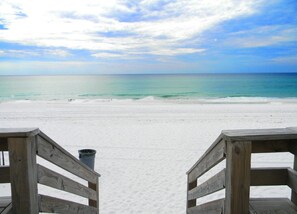 Nautilus Beach Front! Lovely Okaloosa Island