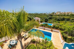 Private pool and terrace