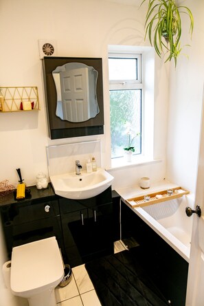 Bathroom 4