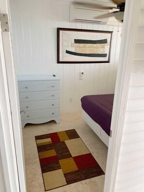 Queen size bedroom