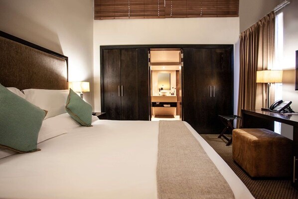 Unit with 1 King size bed