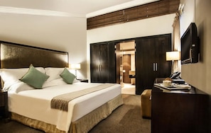 Unit with 1 King size bed