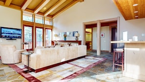 Floor, Flooring, Indoors, Furniture, Living Room