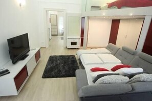 Bedroom (5)