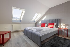 Room 2 (2)