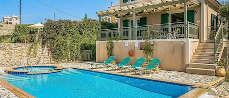 Heavenly Kefalonia Villa | 3 Bedrooms | Villa Penelope | Private Pool & Beautiful Views | Lassi