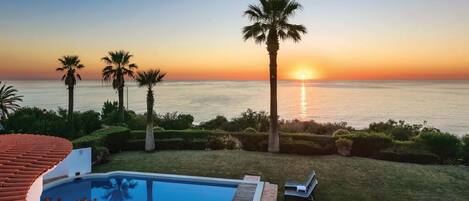 Villa do Lobo Ocean View  | 5 Bedrooms | Sensational Sea Views | Private Pool | Vale Do Lobo By Villamore