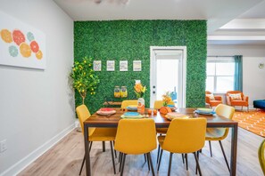 Dining area for 6 with plush seats, just step away from the living room