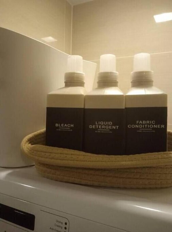 Bathroom amenities