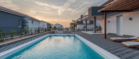 Schwimmbad des Ferienhauses