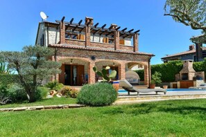 Façade