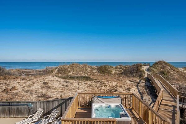 Oceanfront Paradise! View View Views!