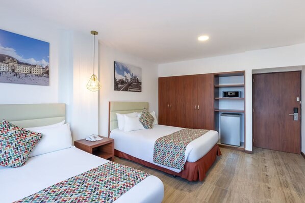 Unit with 2 Double beds