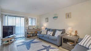 After a long day on the beach, you'll need to relax! This is the perfect place to do it!