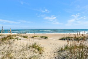 HISA606: Sandpiper | Direct Beach Access