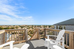 HISA606: Sandpiper | Rooftop Deck