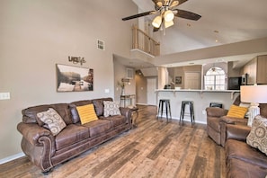 Living Room | Queen Sleeper Sofa