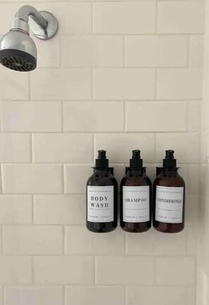 Équipements de salle de bain