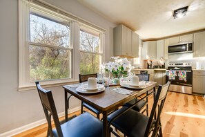 Dining Area | Dishware & Flatware Provided