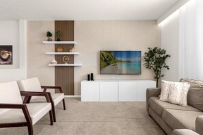 1042 Tourmaline Drive (4).jpg