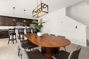 1042 Tourmaline Drive (5).jpg