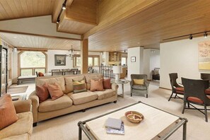 Indoors, Home Decor, Furniture, Table, Architecture