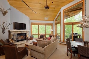 Indoors, Furniture, Living Room, Table, Fireplace