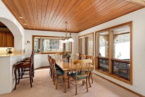 Indoors, Architecture, Building, Dining Room, Dining Table
