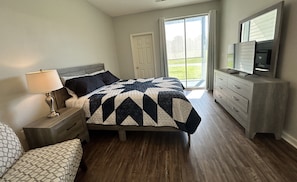 Queen Bedroom