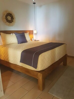 2nd bedroom Queen bed